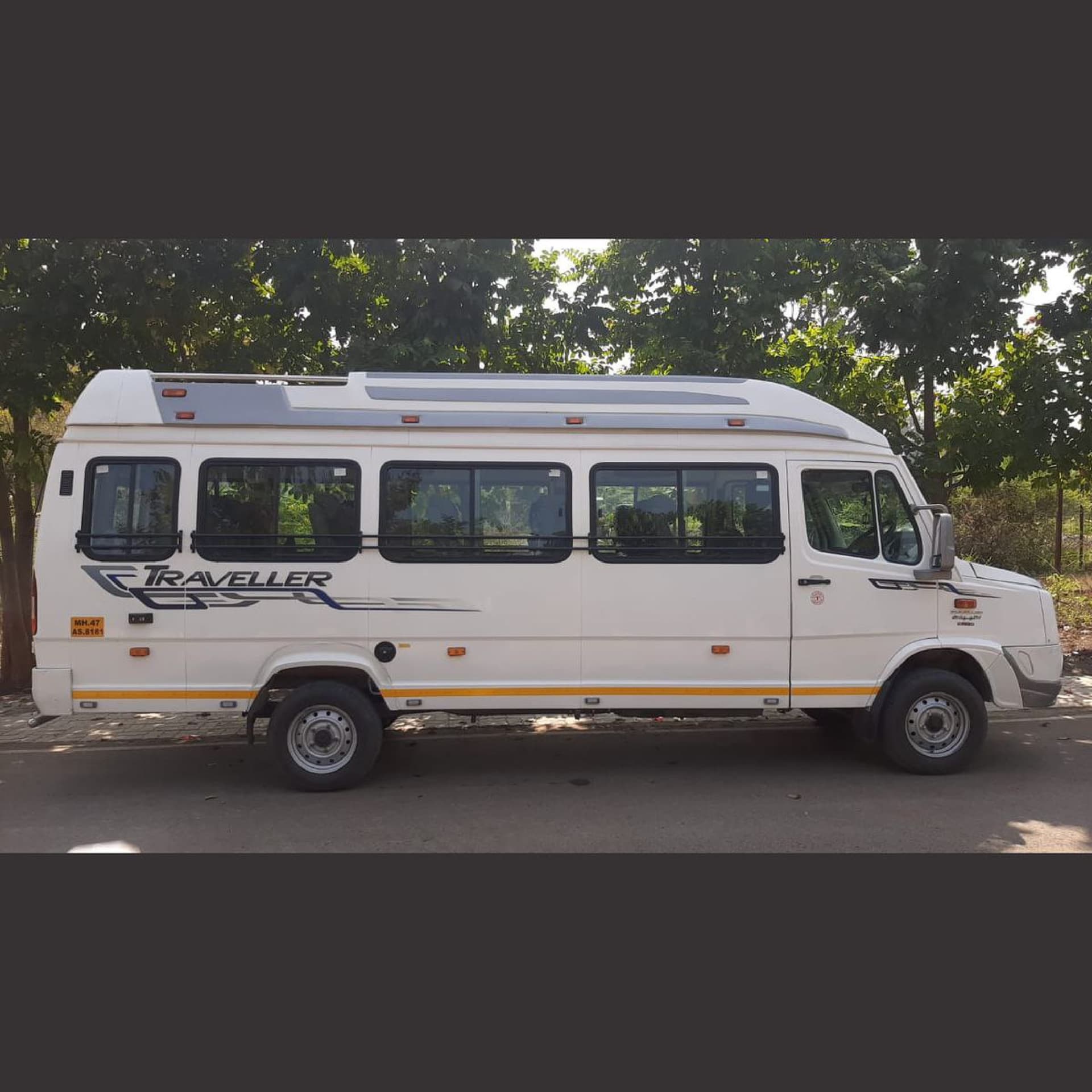 20 Seater Tempo Traveller
